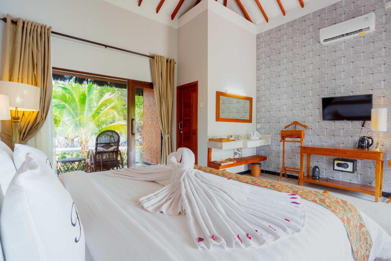 Bintan Exotica Resort By Waringin Hospitality Berakit Exterior photo