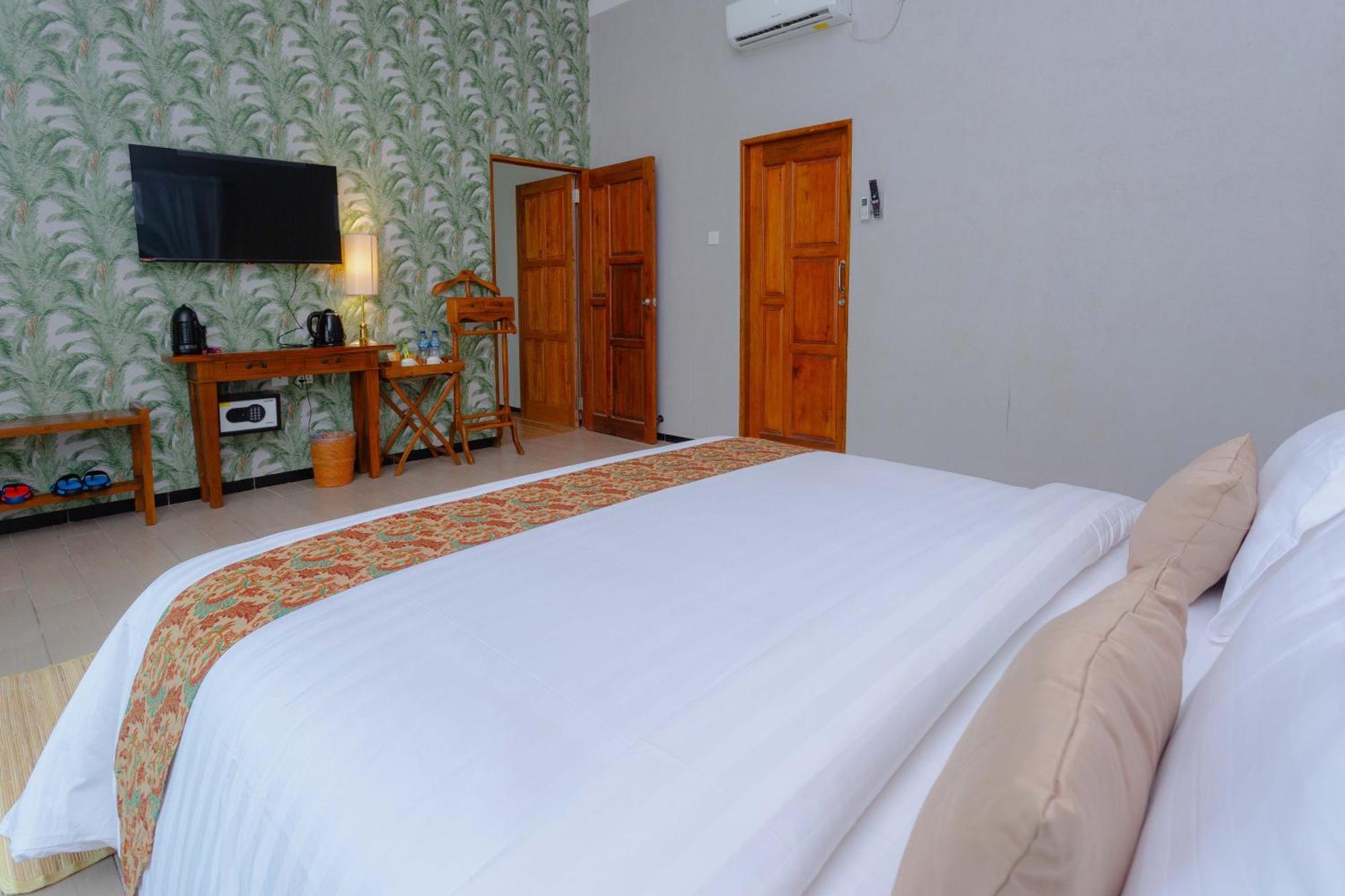Bintan Exotica Resort By Waringin Hospitality Berakit Room photo
